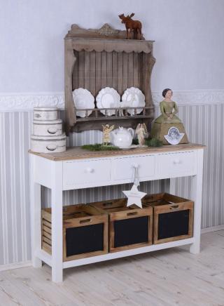 rustykalny bufet w stylu shabby chic