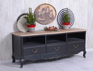 czarna komoda telewizyjna w stylu shabby chic