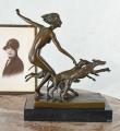 diana z chartami styl art deco figury z brązu