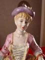 młodzieniec i dziewczyna porcelanowe figurki w stylu rokoko