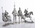 figura rycerza z mieczem na koniu