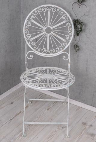 krzesło ogrodowe o ażurowej konstrukcji shabby chic