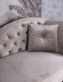 sofa w stylu glamour beżowa