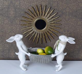 zające z koszykiem niecodzienna patera shabby chic 45cm